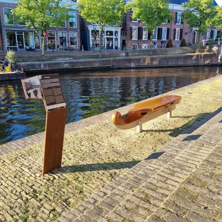 Stadslogement Het Keerpunt Dokkum Bagian luar foto